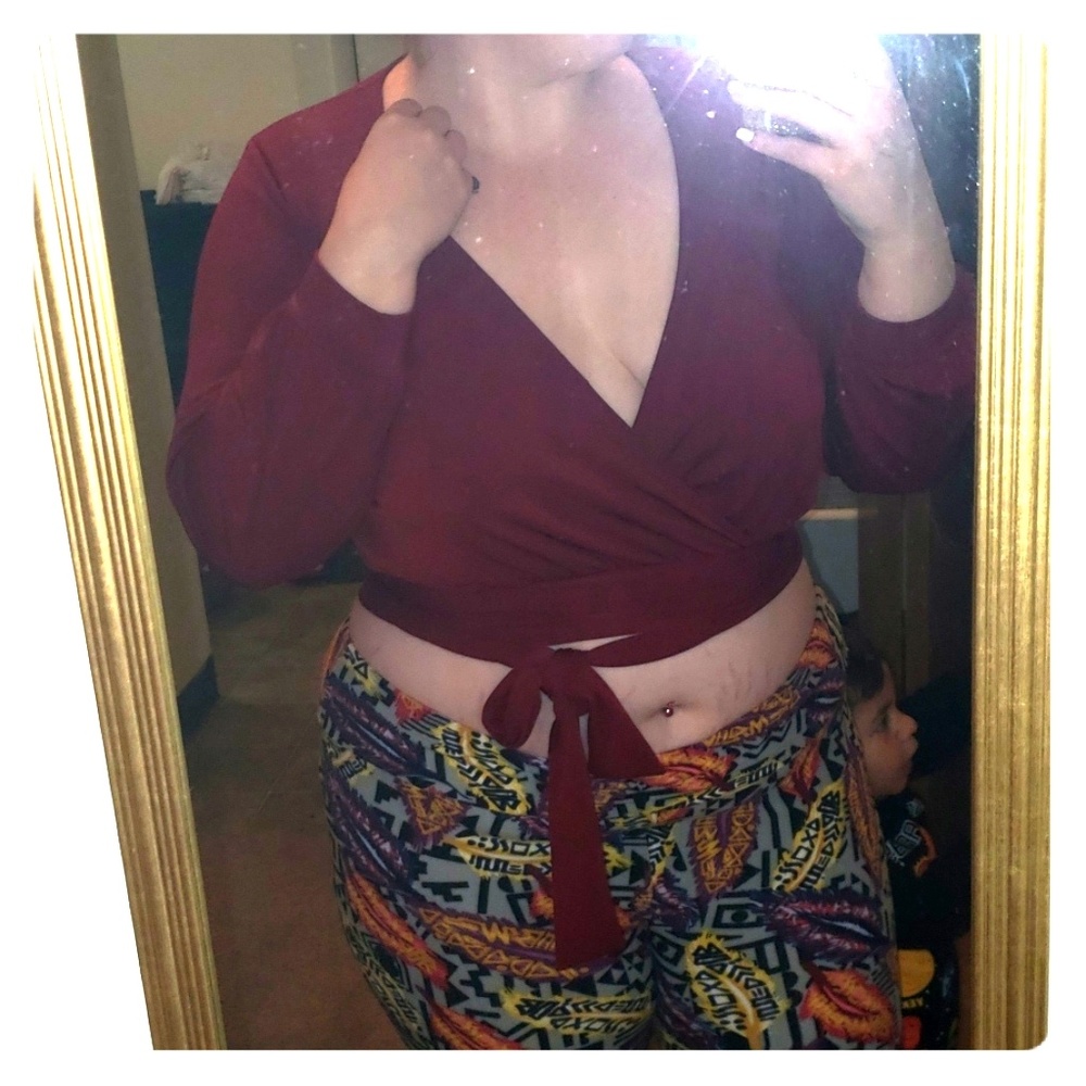 Super hot crop wrap top